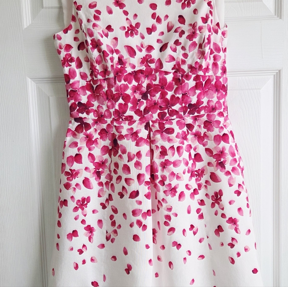 TAHARI ✨️ White Floral Sleeveless Midi Women's Dress Size 4P - Picture 5 of 14
